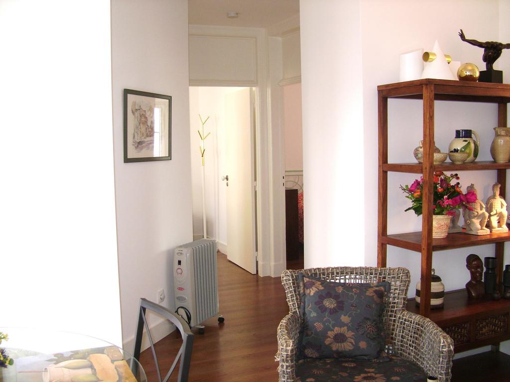 Elegant S. Miguel Apartment Lisbon Room photo