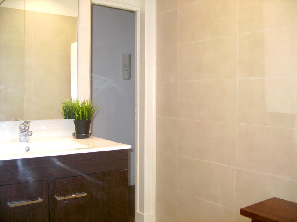 Elegant S. Miguel Apartment Lisbon Room photo