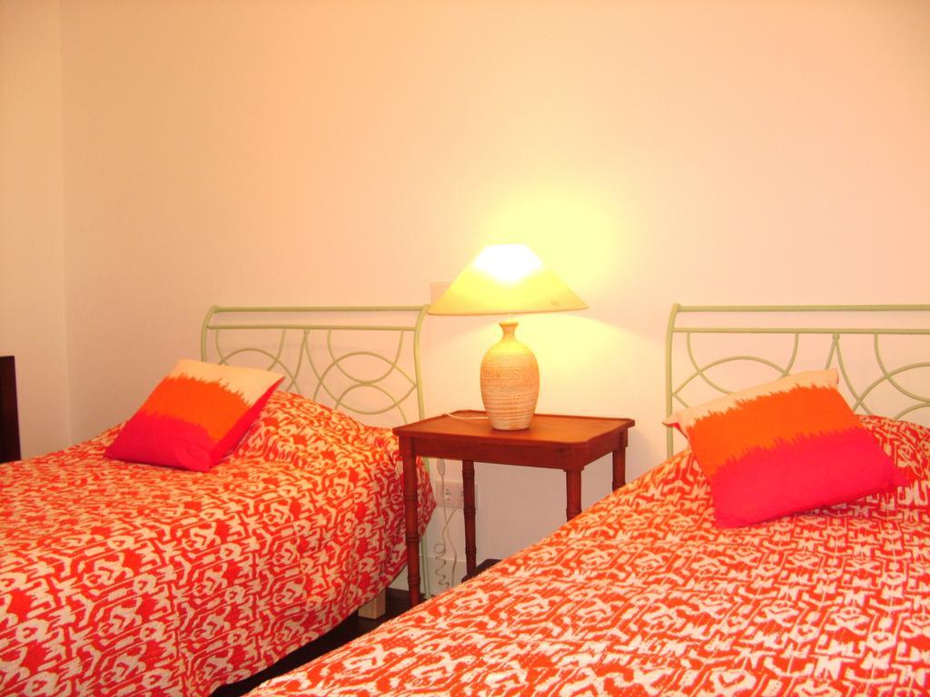 Elegant S. Miguel Apartment Lisbon Room photo
